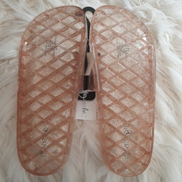 Nwt Just be slides - Picture 5 of 5